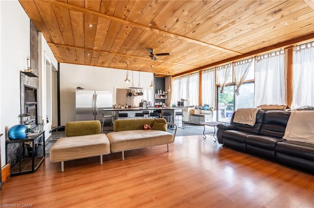 1090 Brock Road