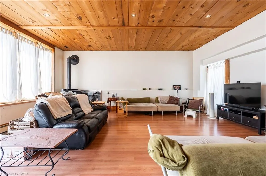 1090 Brock Road