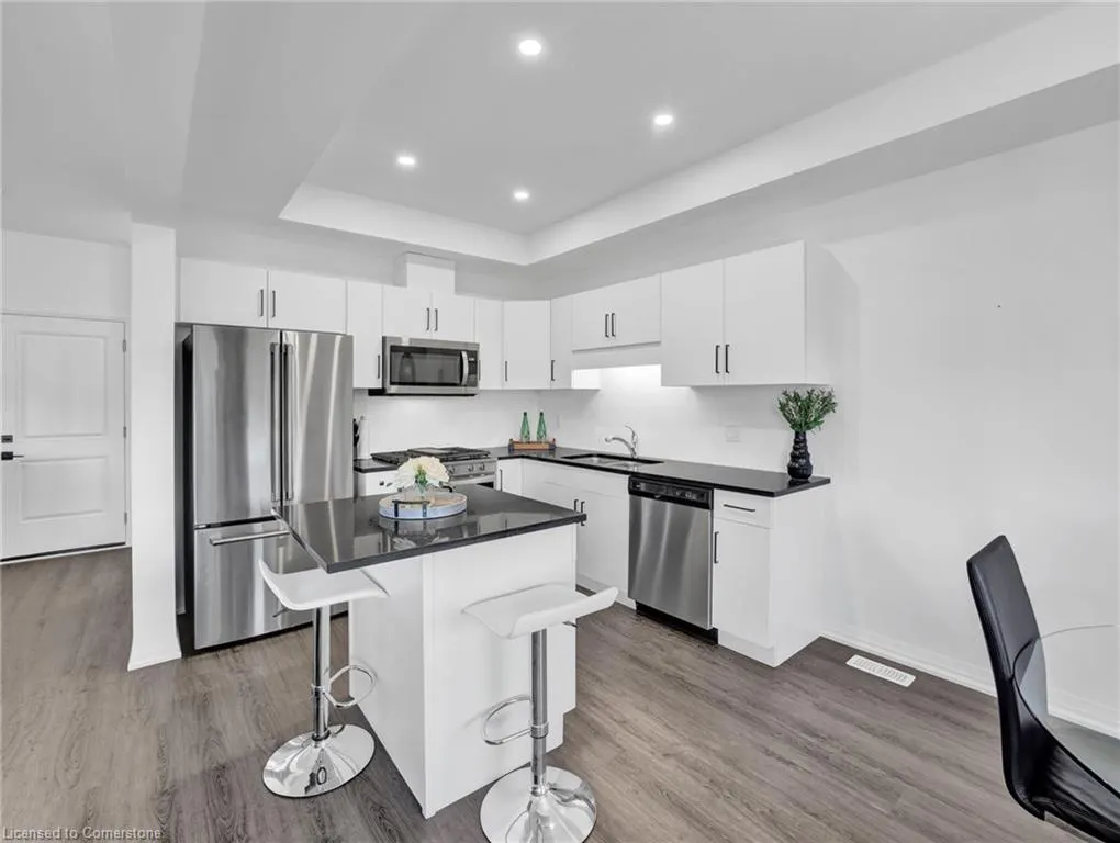 4552 Portage Road, #108