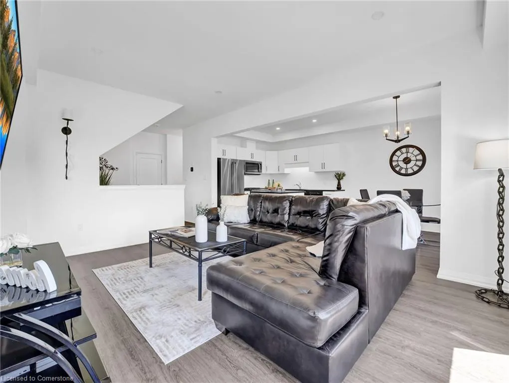 4552 Portage Road, #108
