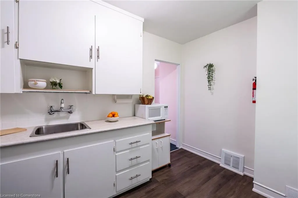 218 East 27th Street