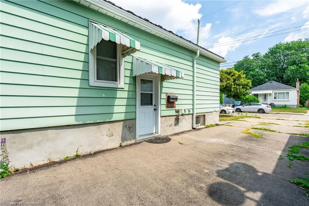 218 East 27th Street