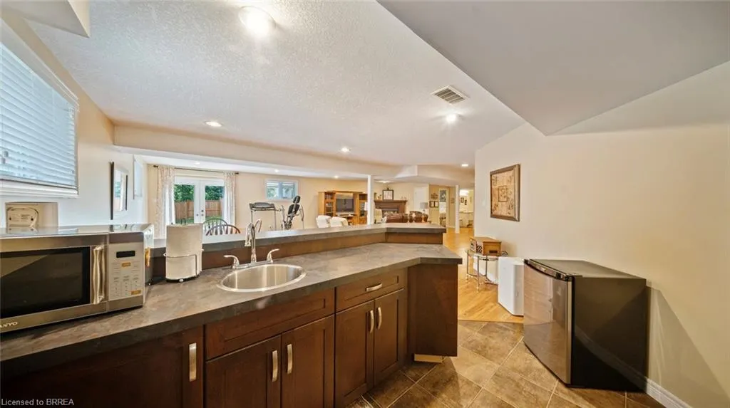 424 Lakeview Drive