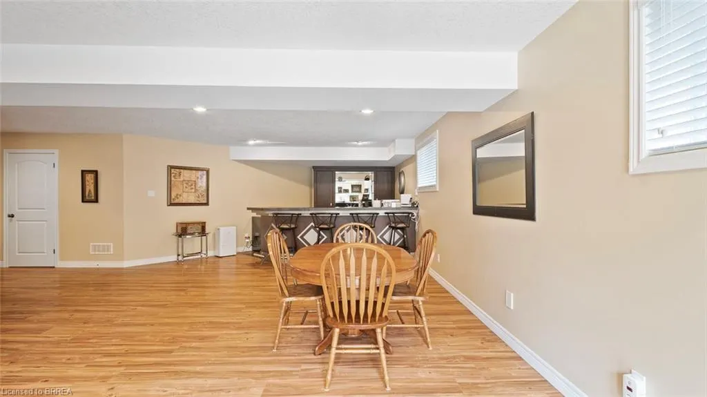 424 Lakeview Drive