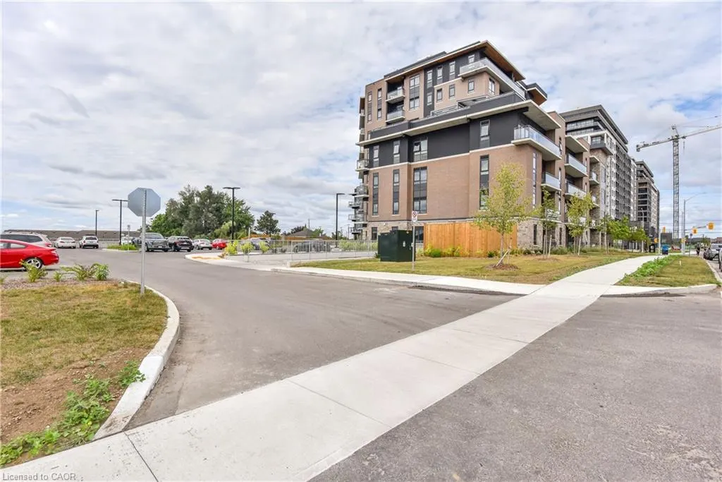 332 Gosling Gardens, #102