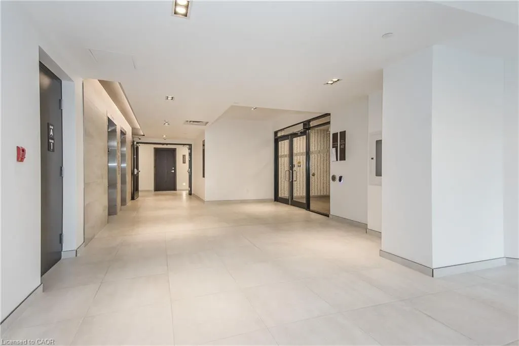 332 Gosling Gardens, #102