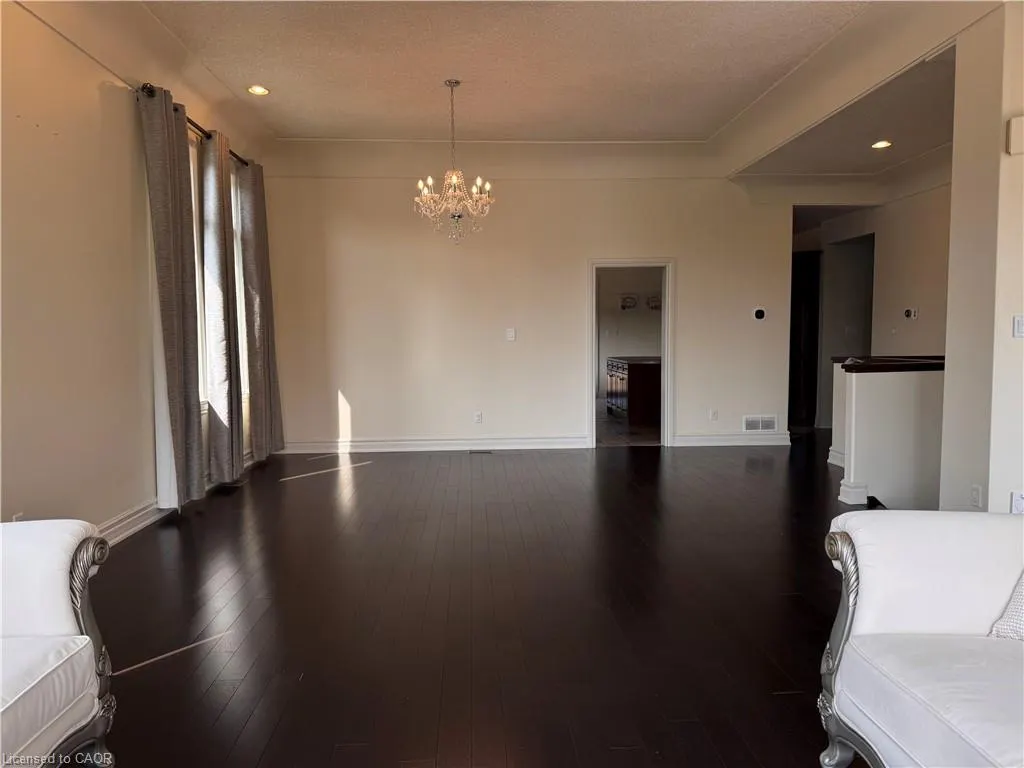 545 Woolwich Place