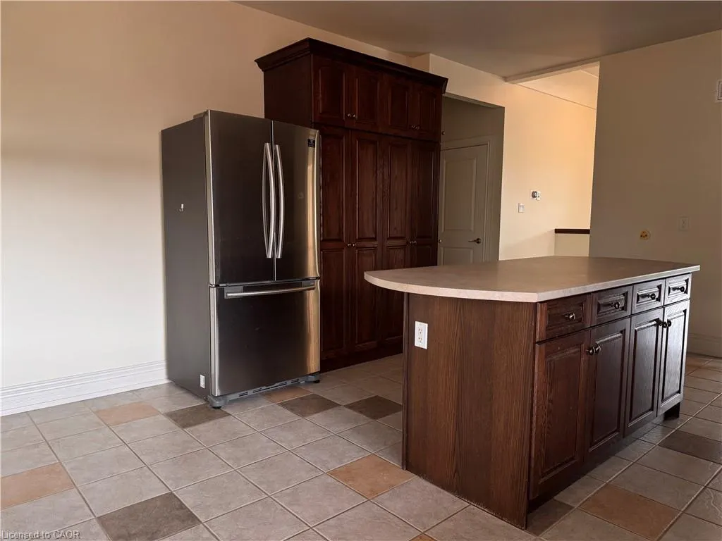 545 Woolwich Place
