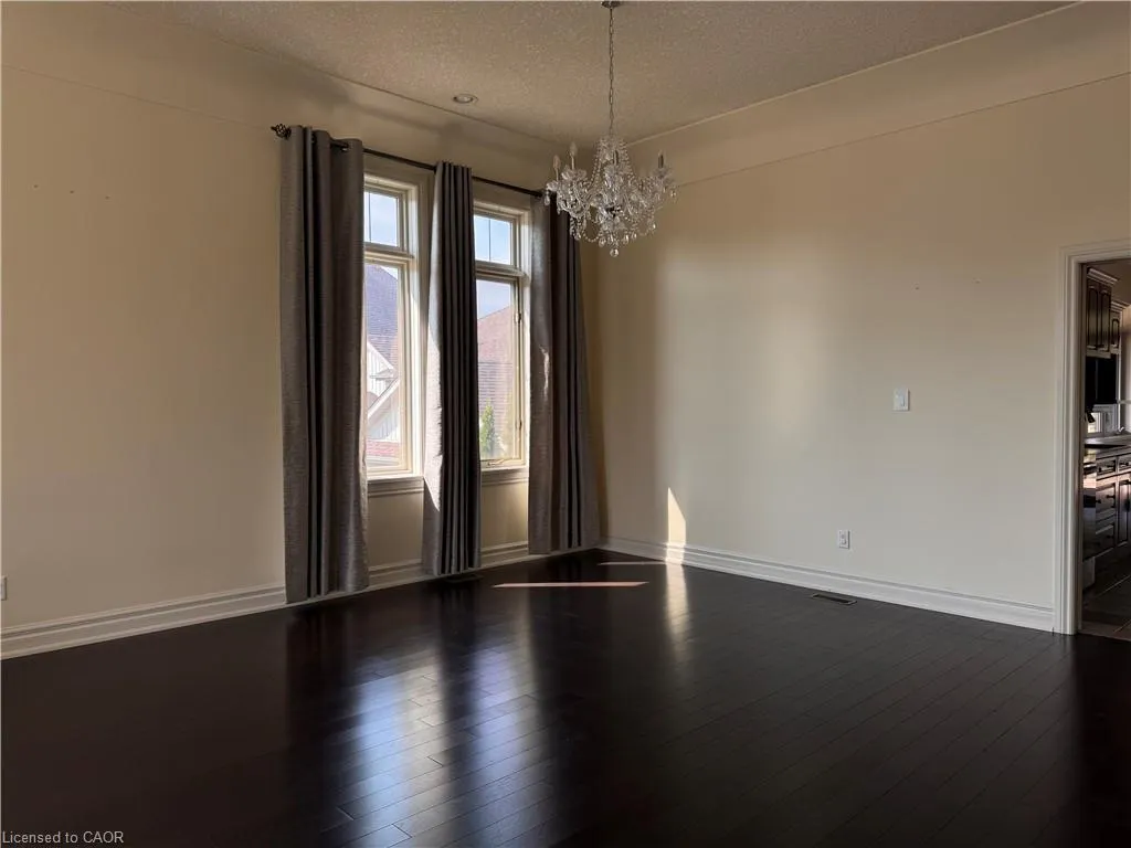 545 Woolwich Place