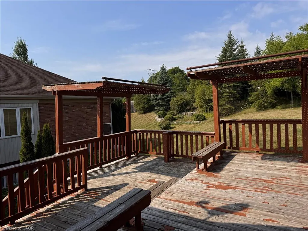 545 Woolwich Place