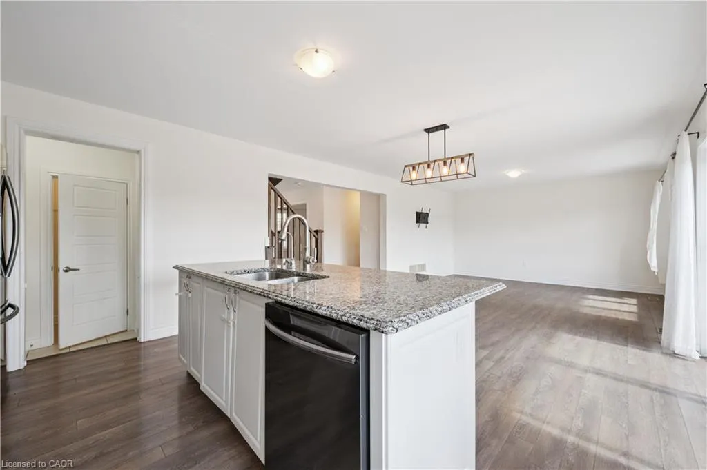 2 Watermill Street