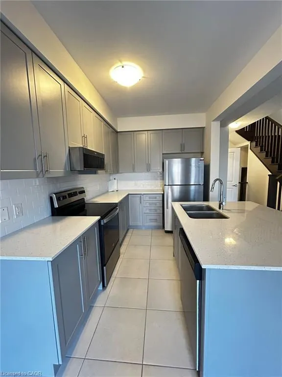 123 Broadacre Drive