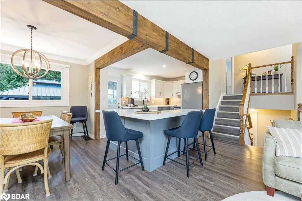 10 Gilston Parkway