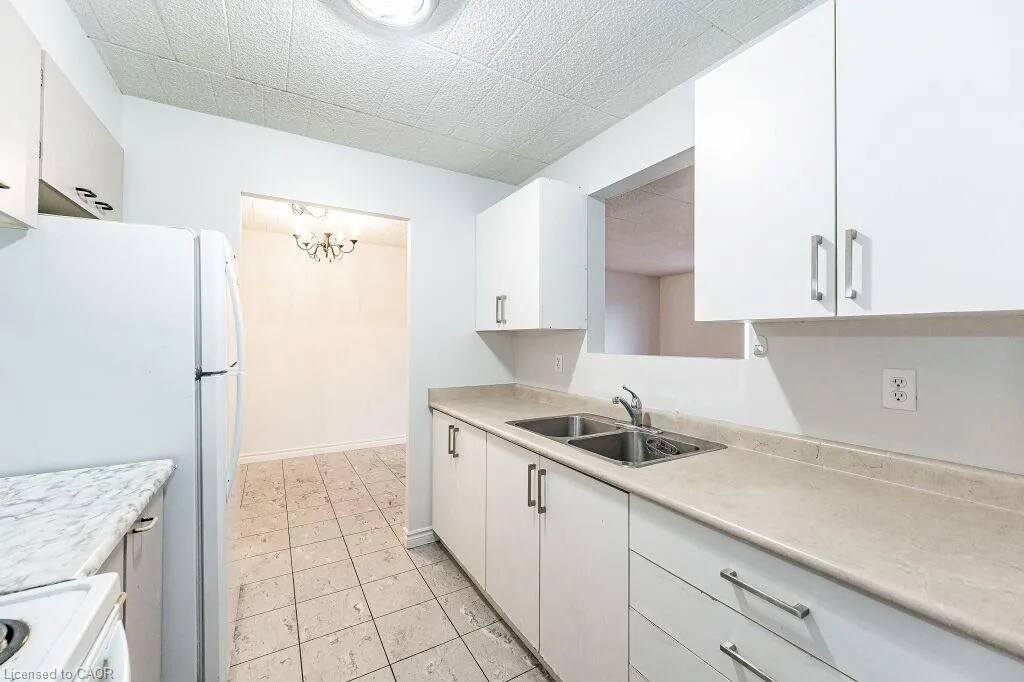 75 Hazelglen Drive, #305