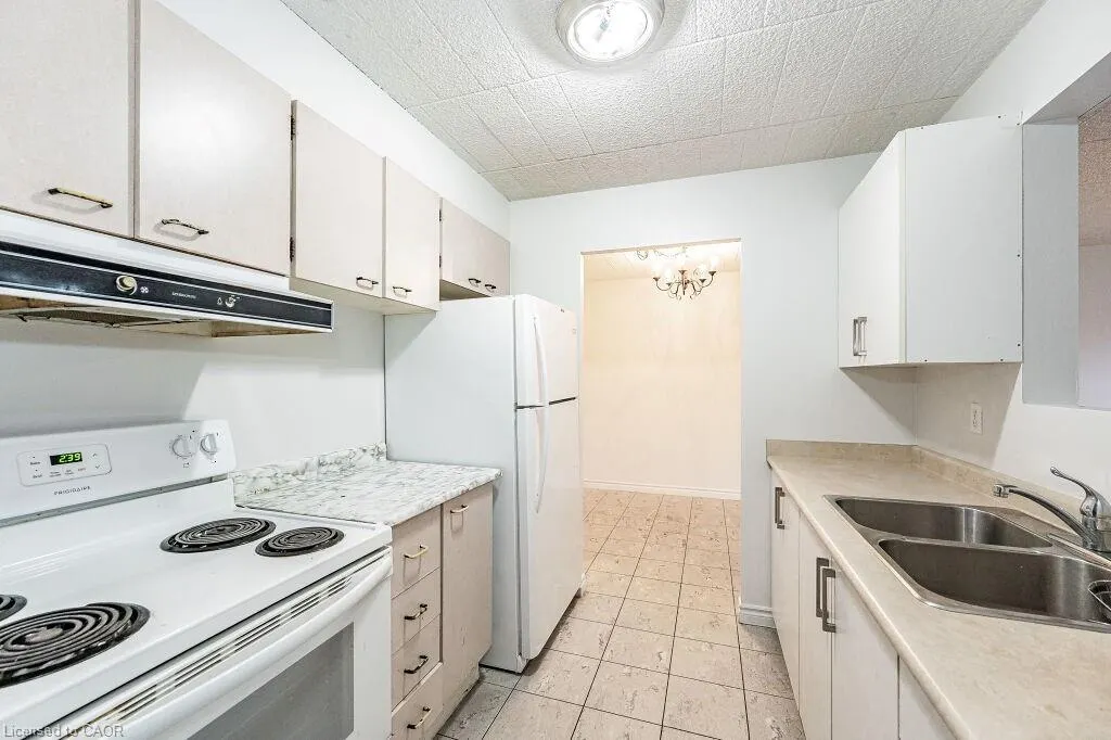 75 Hazelglen Drive, #305