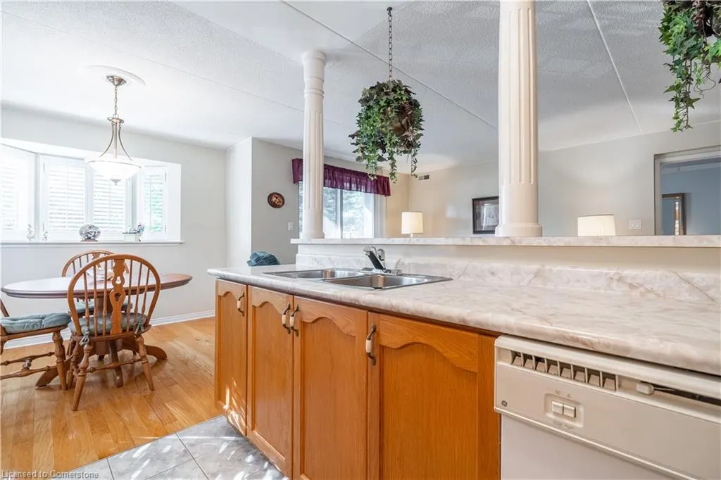 3499 Upper Middle Road, #102