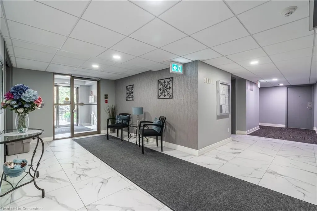 3499 Upper Middle Road, #102