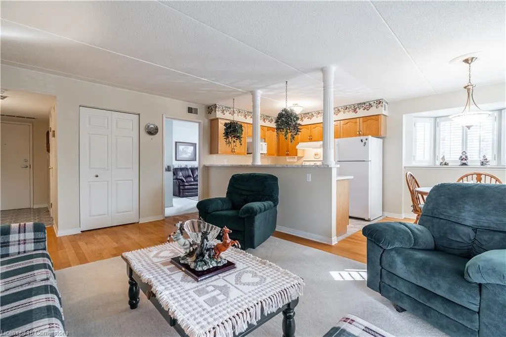 3499 Upper Middle Road, #102