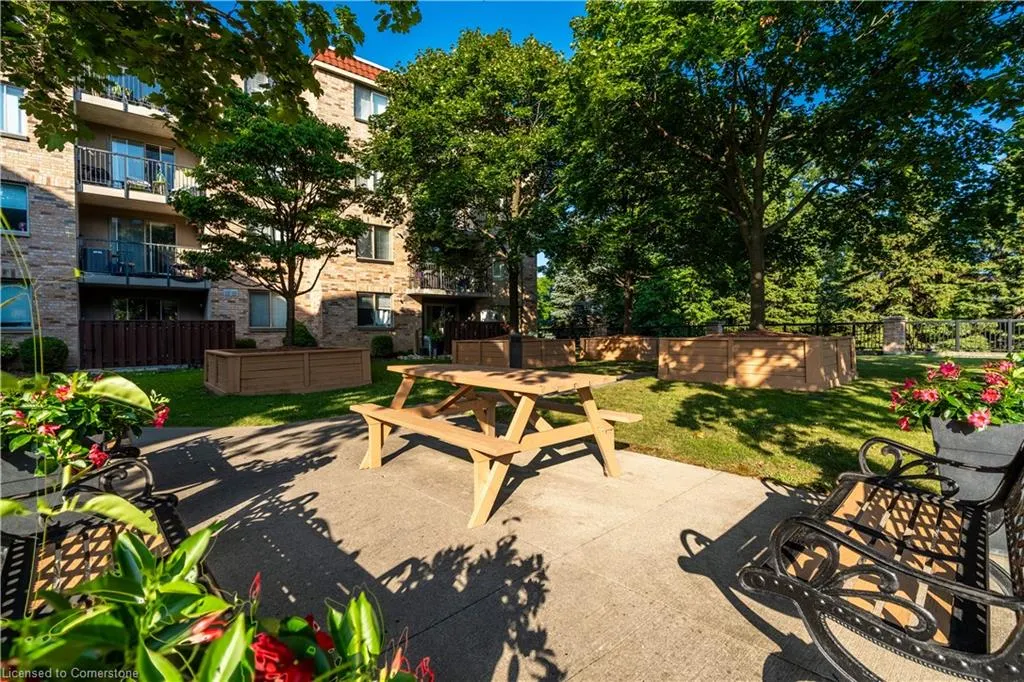 3499 Upper Middle Road, #102