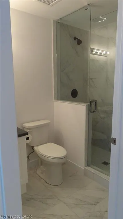 450 Dundas Street E, #1005