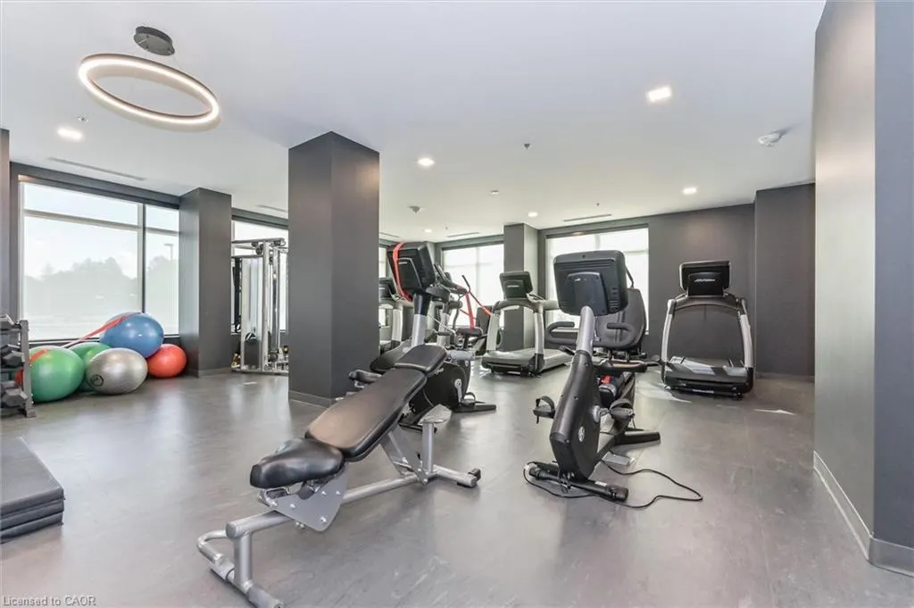 155 Caroline Street S, #403