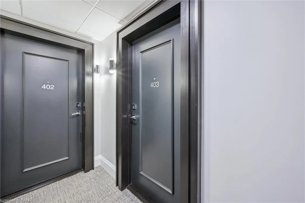 155 Caroline Street S, #403
