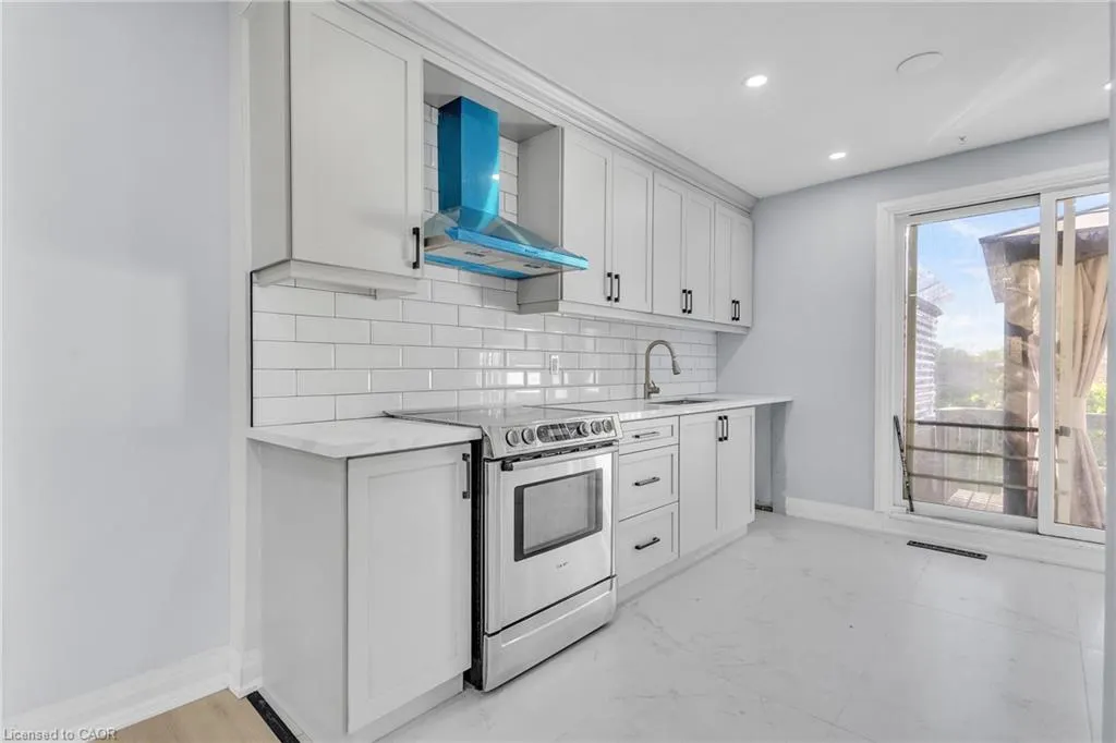 84 Avalon Place