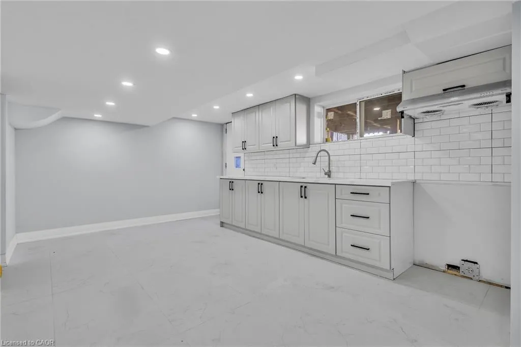 84 Avalon Place