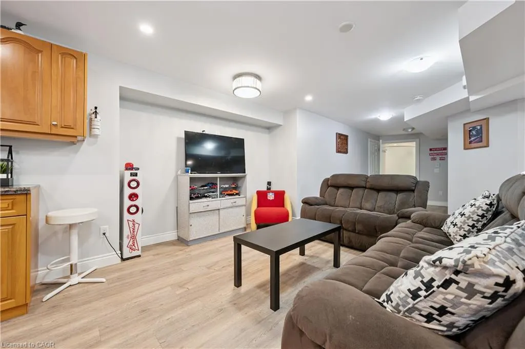 4 Kropf Drive