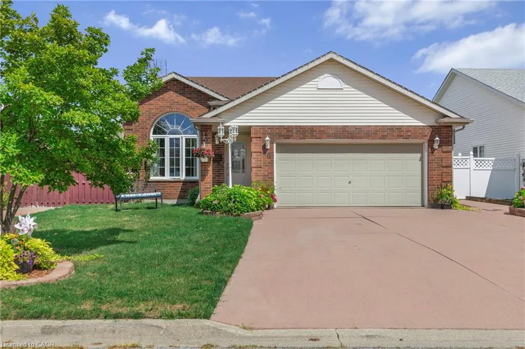 46 Foxhill Crescent
