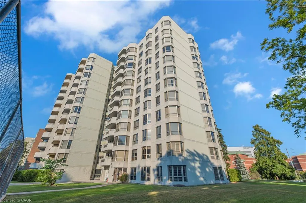 1201 North Shore Boulevard E, #302