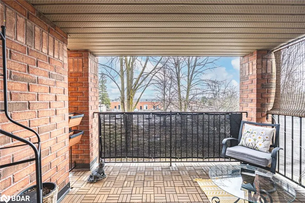 117 Edgehill Drive, #203