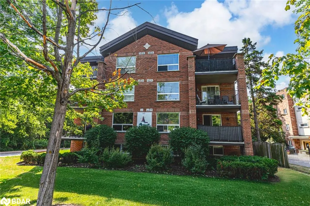 117 Edgehill Drive, #203