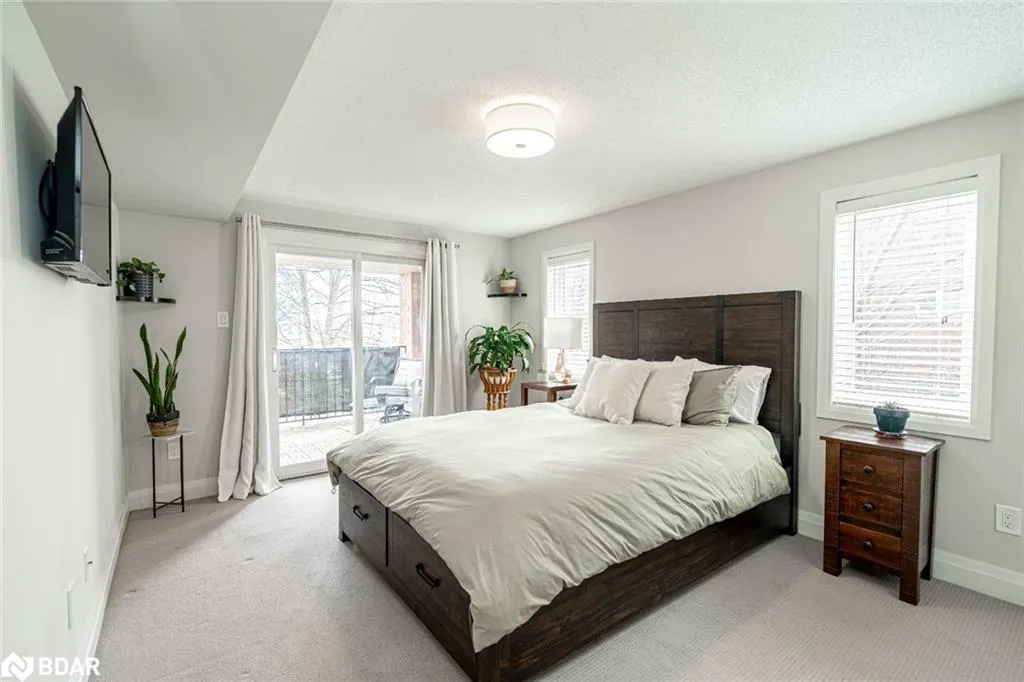 117 Edgehill Drive, #203