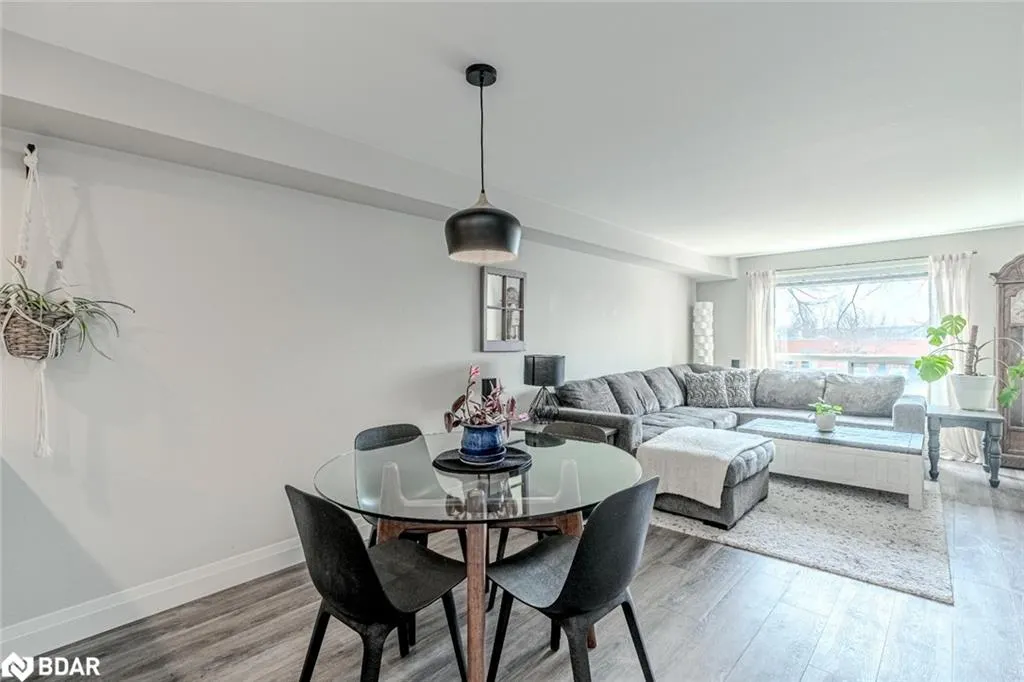 117 Edgehill Drive, #203