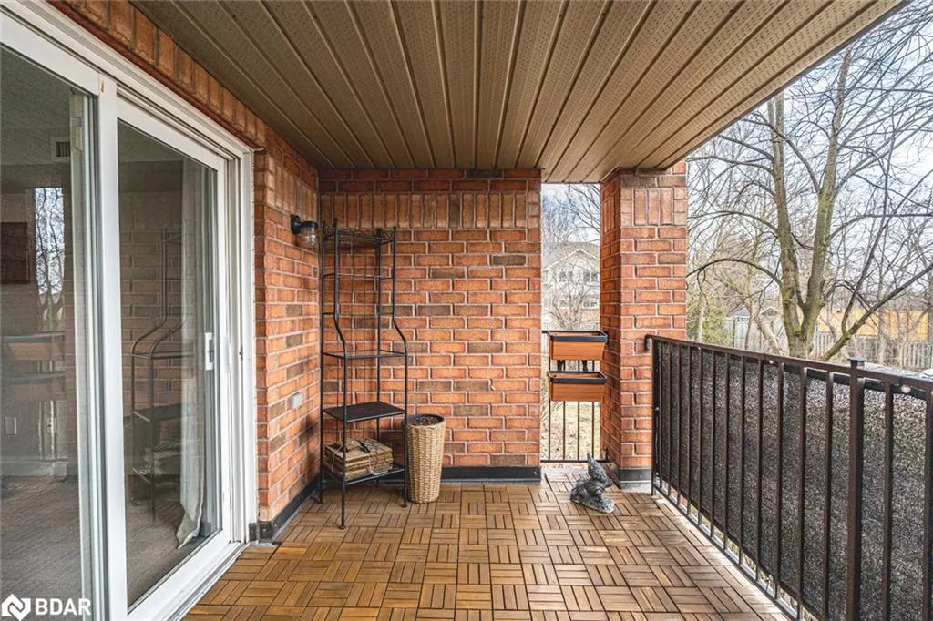 117 Edgehill Drive, #203