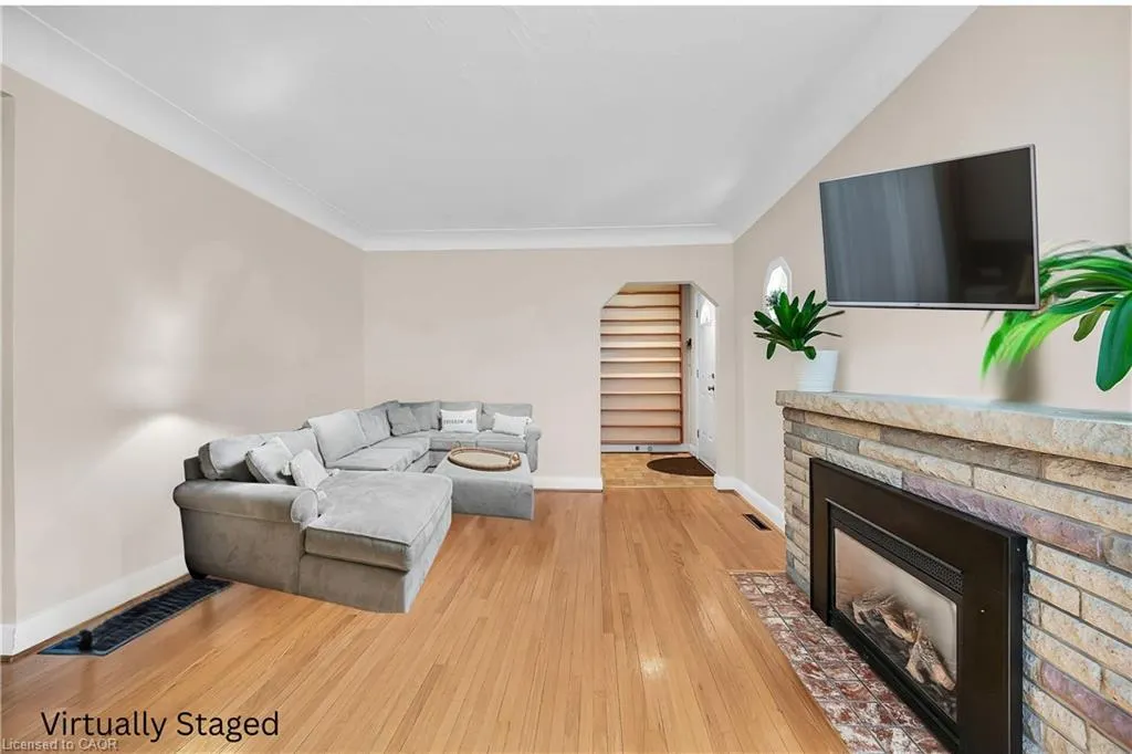 192 Ewen Road