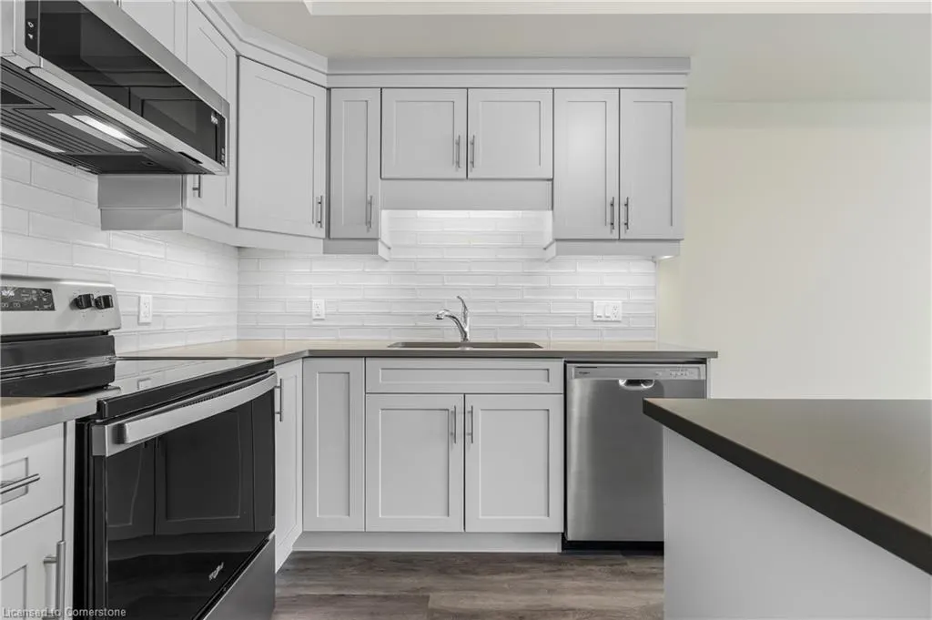 118 Summersides Boulevard, #307
