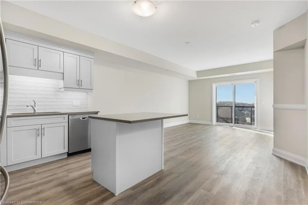 118 Summersides Boulevard, #307