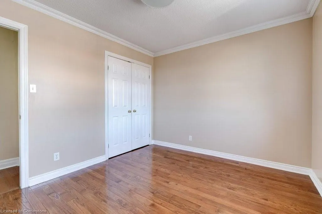 27 Pinewoods Drive