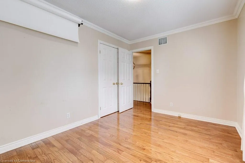 27 Pinewoods Drive