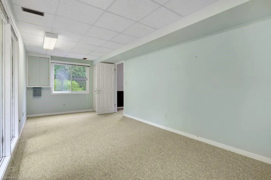 1265 Brantford Highway
