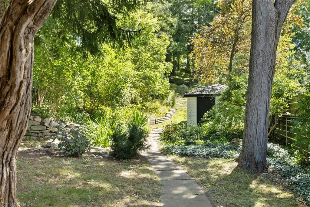 132 Maple Street