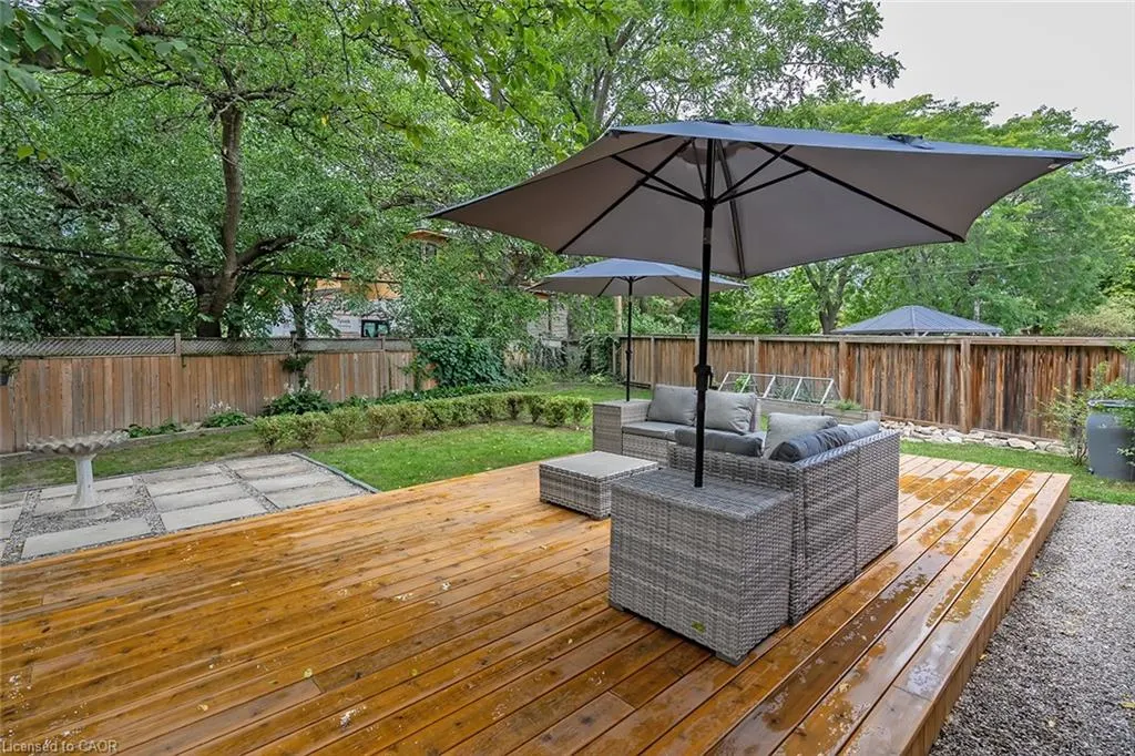 406 Oakwood Drive
