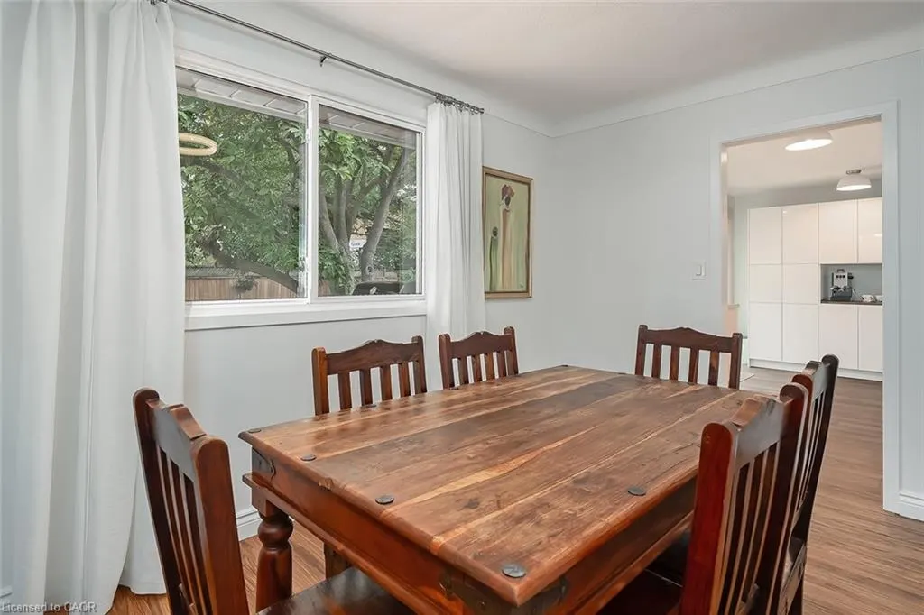 406 Oakwood Drive