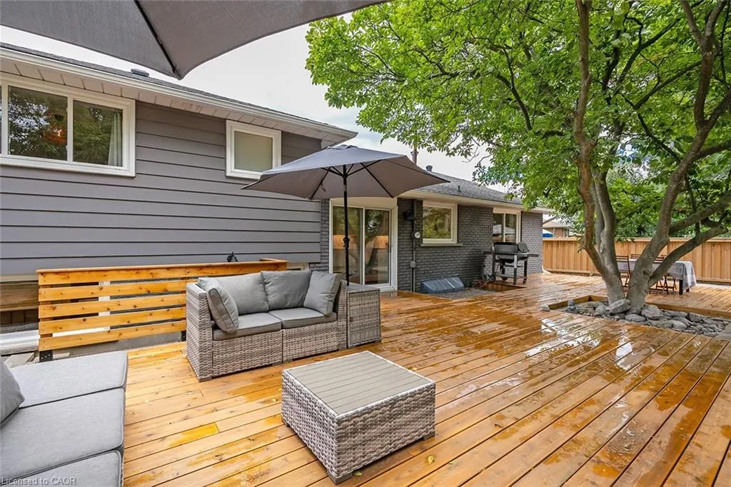 406 Oakwood Drive