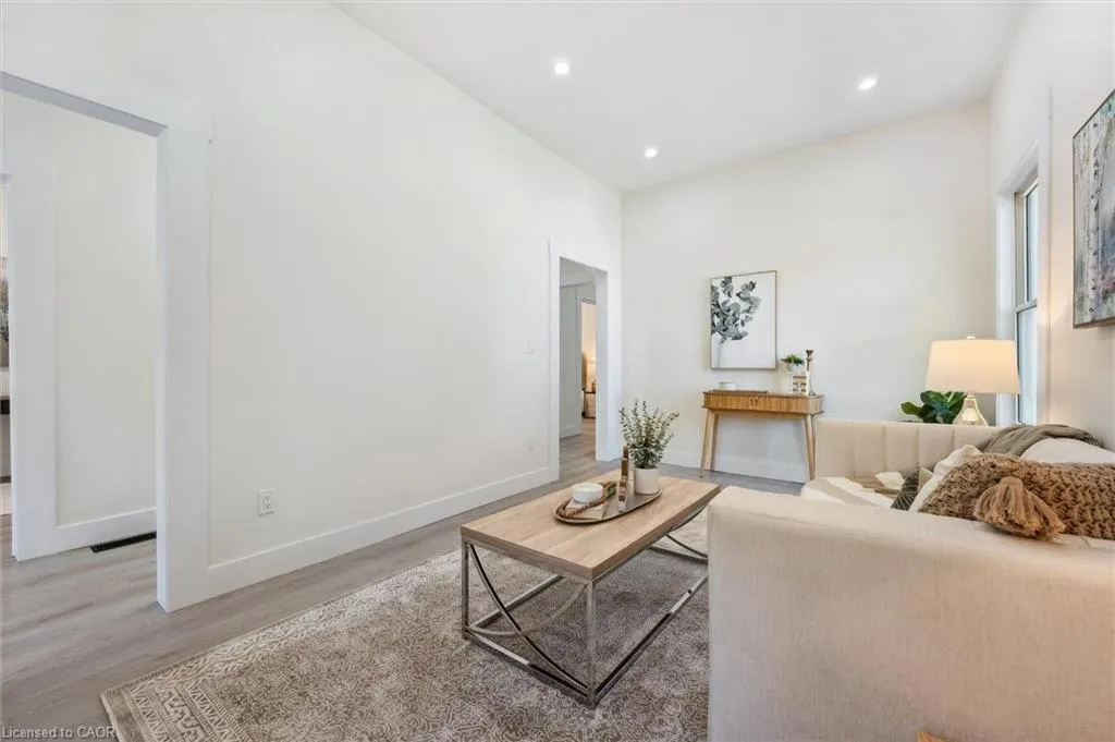 64 Pollock Avenue