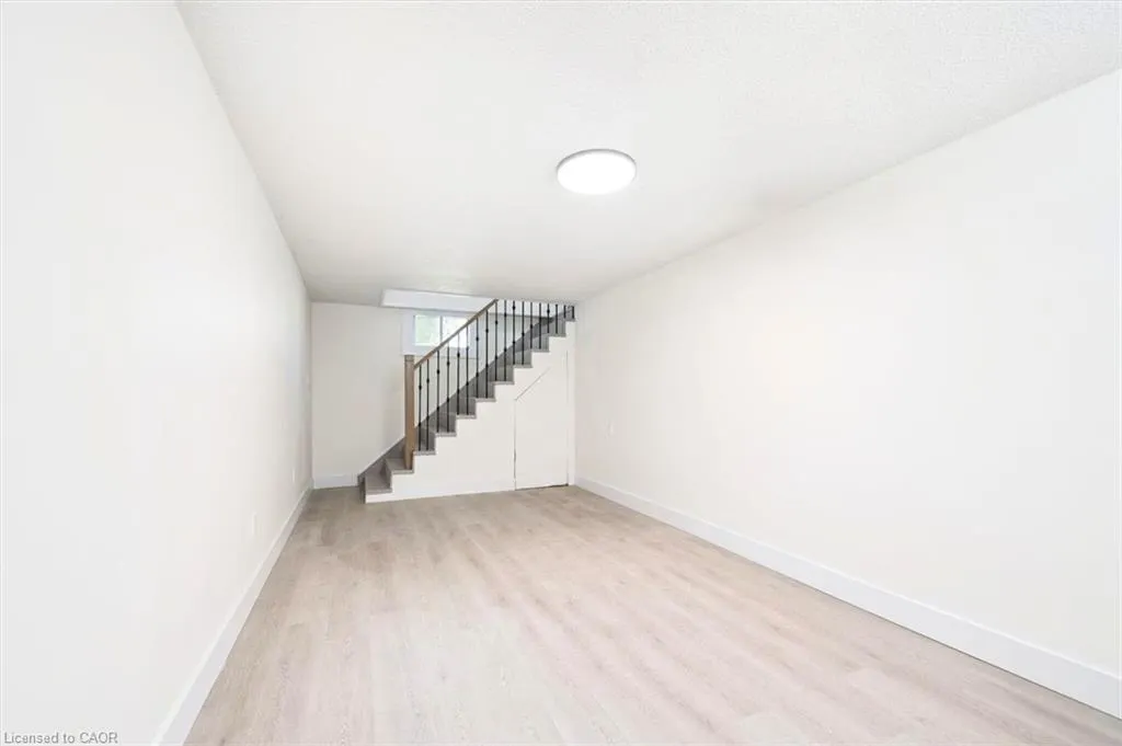 64 Pollock Avenue