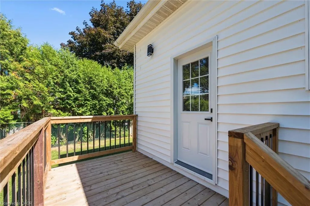 64 Pollock Avenue