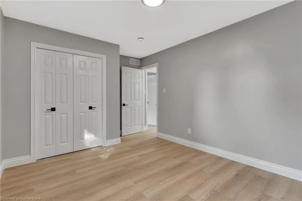 126 Highland Road W